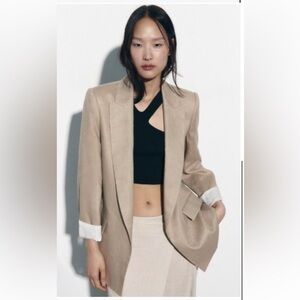 Elegant Tan Women's Blazer